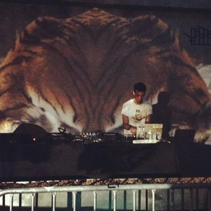 包头窗帘杆生产厂家用小狼营销导航
